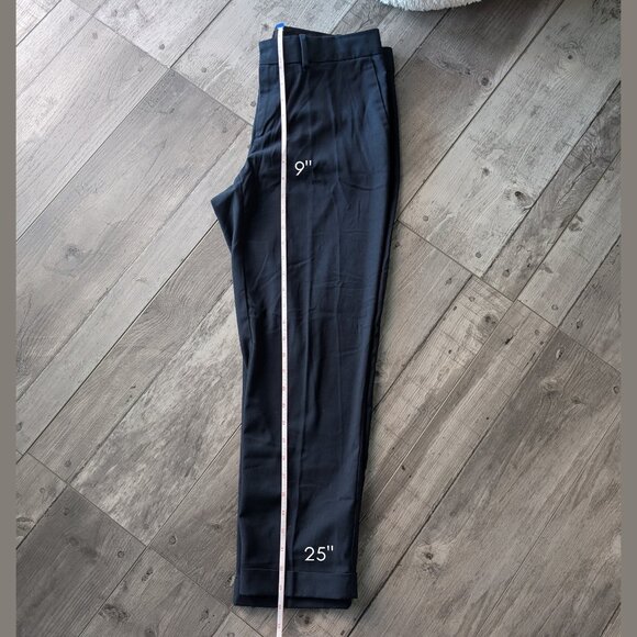 Banana Republic Factory, Navy Cropped Trousers, Size 6 - Picture 7 of 7